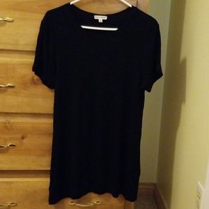Long black t shirt